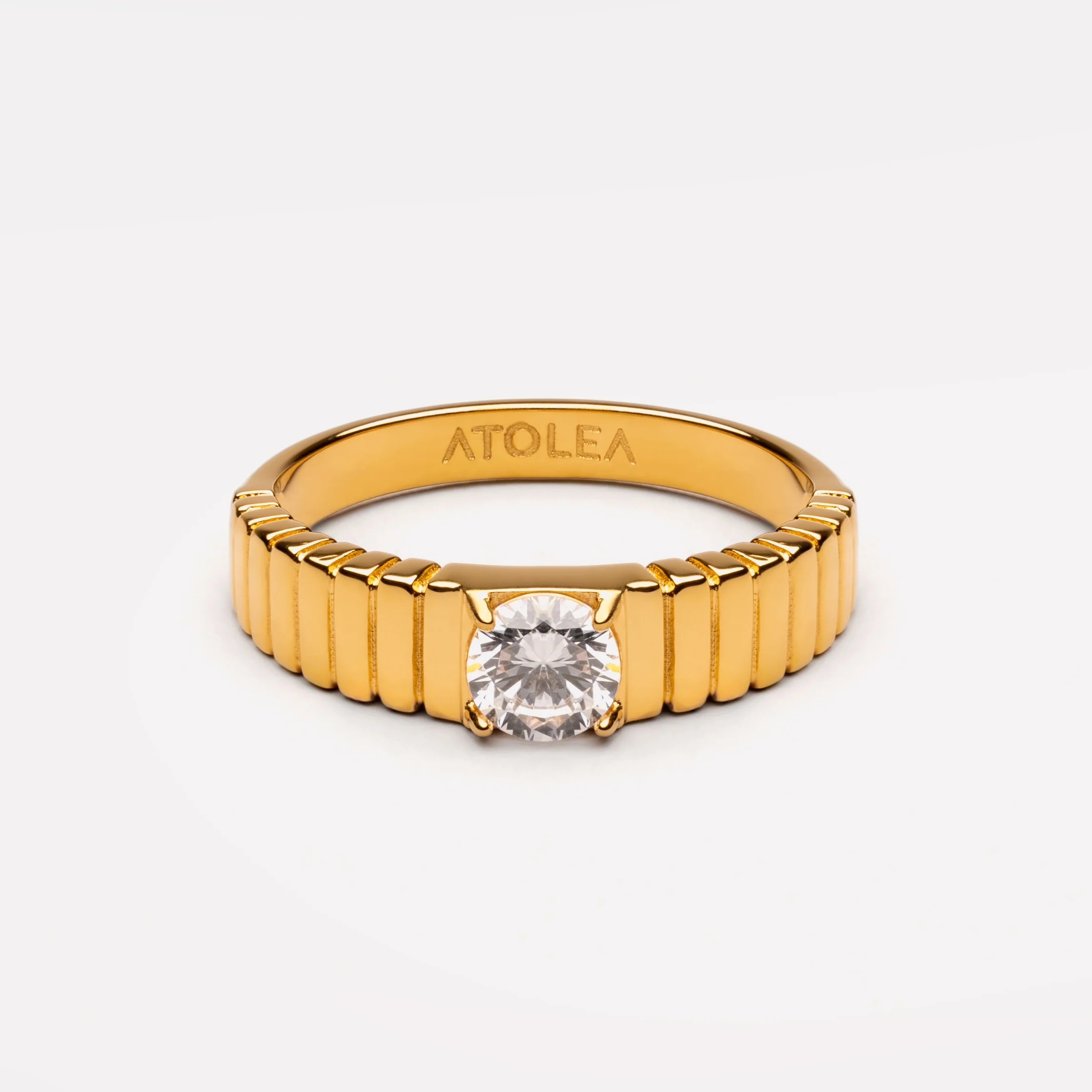 What Is The Best Jewelry For A Beach Wedding